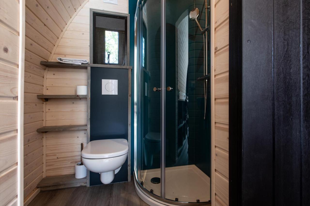 Pod Huisje Met Hottub Dokkum Eksteriør bilde