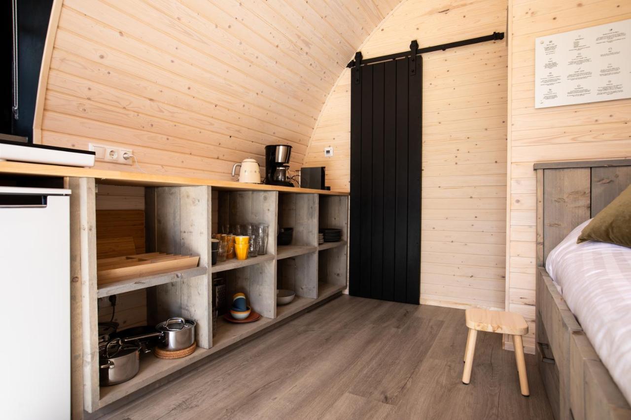 Pod Huisje Met Hottub Dokkum Eksteriør bilde